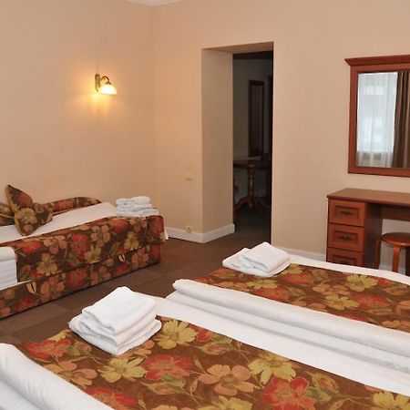 Hotel Irena Львов Экстерьер фото