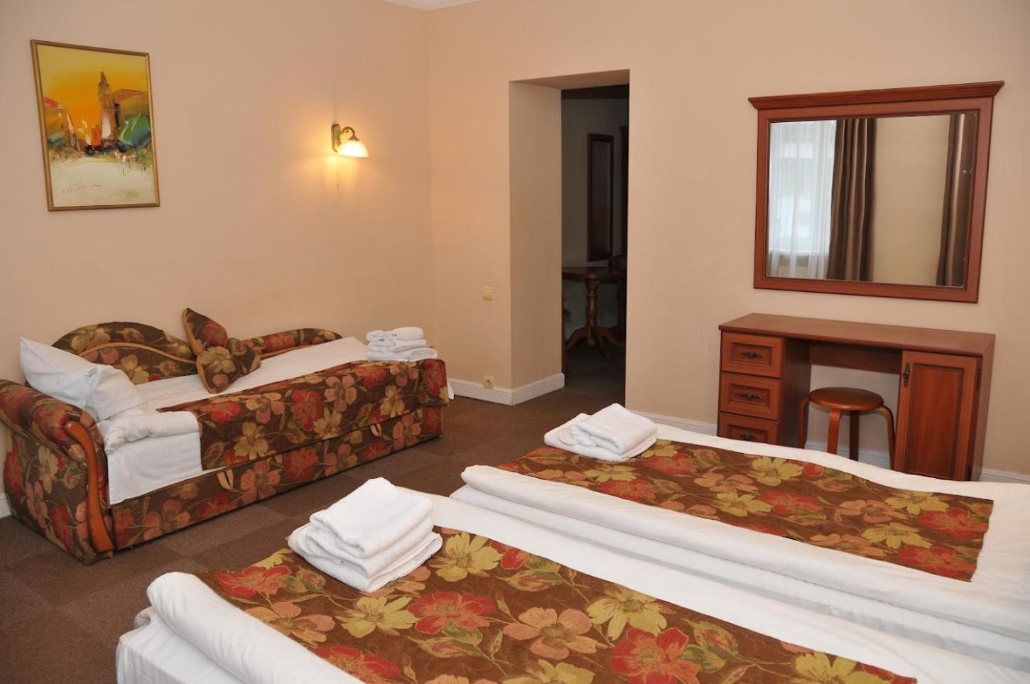 Hotel Irena Львов Экстерьер фото