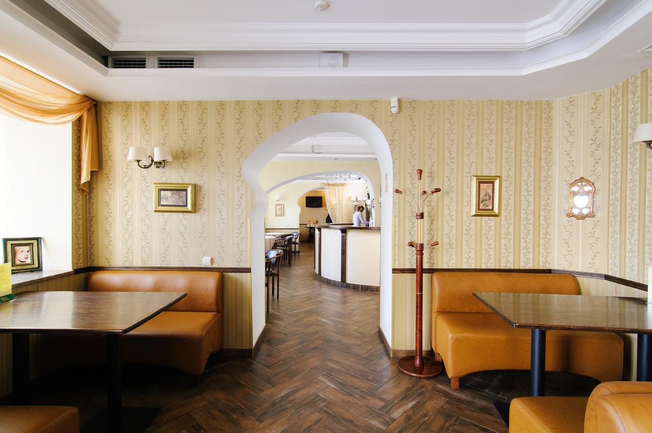 Hotel Irena Львов Экстерьер фото